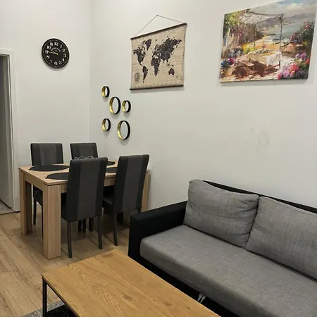 Two Bedroom N Apartmán Split